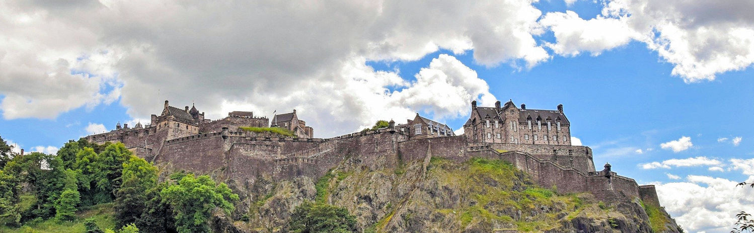 Halloween Castle Trail in Scotland - Edinburgh Castle