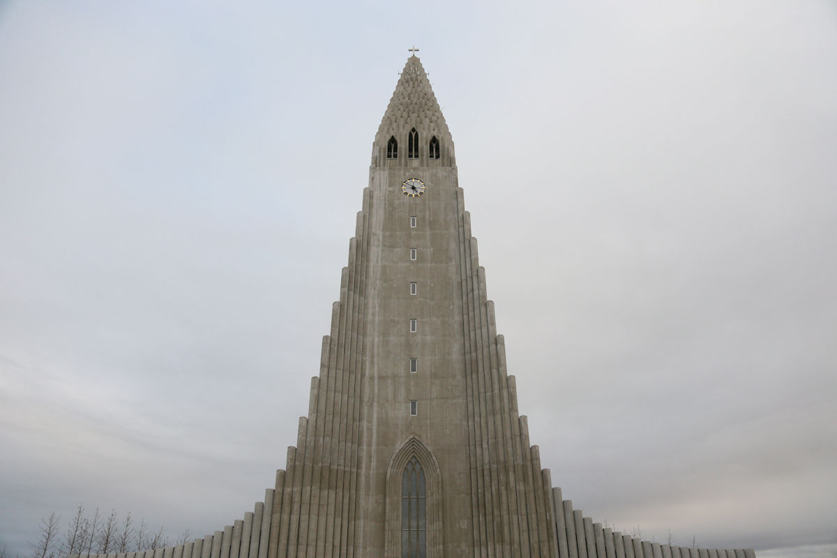 Reykjavík's most iconic landmark, the Hallgrímskirkja church